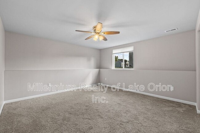 Building Photo - 7158 Primrose Ln