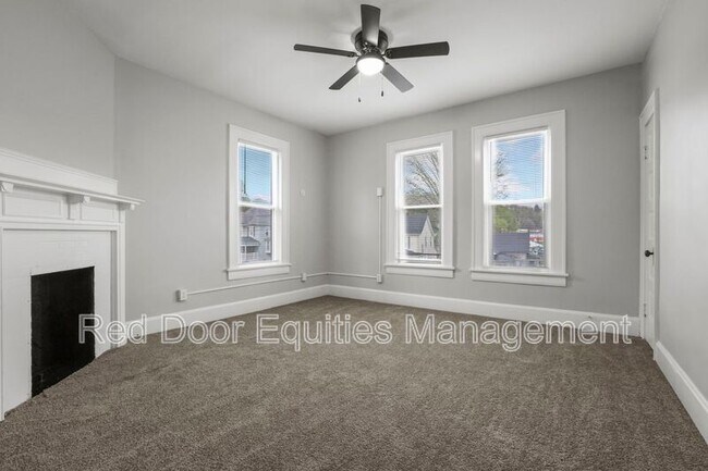 Building Photo - 1155 N Columbus St