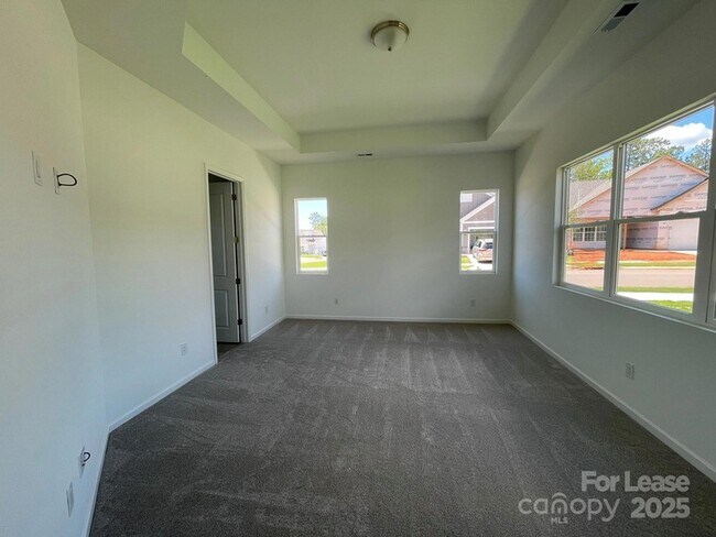 Building Photo - 4625 Kobus Ct.