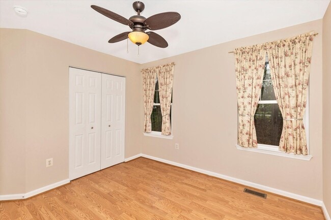Building Photo - Wildwood Park Rental