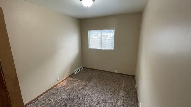 Building Photo - 2 Bed, 1 Bath Single Family House for Rent