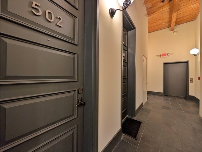 Building Photo - 2400 Mechanic St