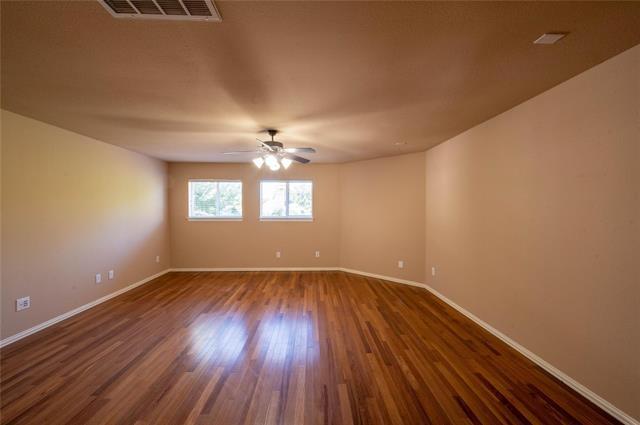 Building Photo - 1701 Peregrine Dr