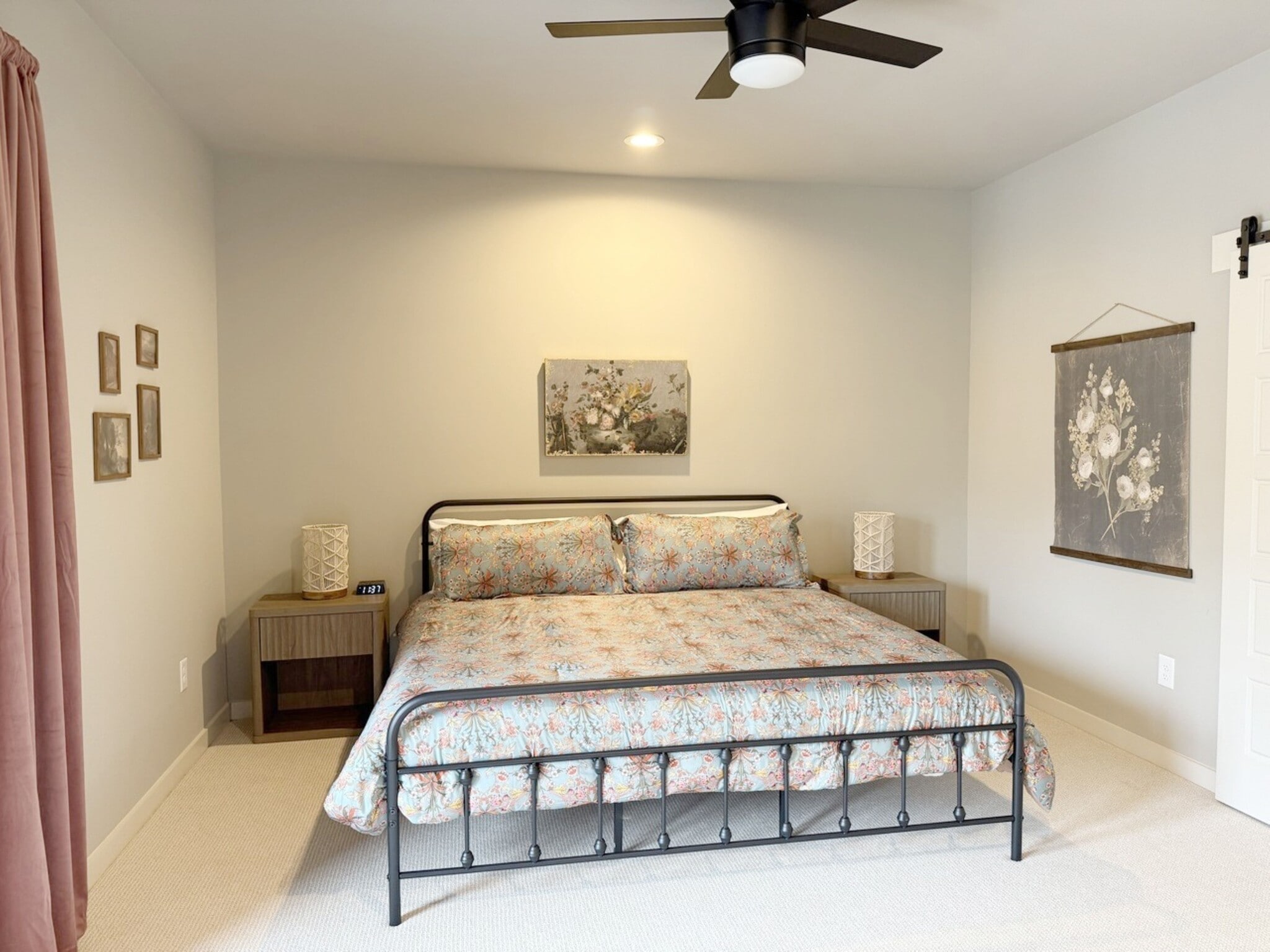 MASTER BEDROOM - 104 Textile Ct