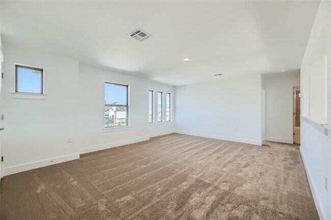 Building Photo - 9213 Spire View