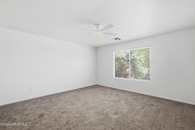 Building Photo - 10008 E Moonstruck Way