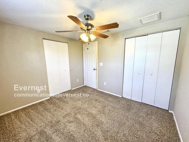 Building Photo - 16005 Ranchita Ct