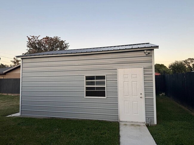 Building Photo - ? AN ABSOLUTE GEM – NO HOA! ?