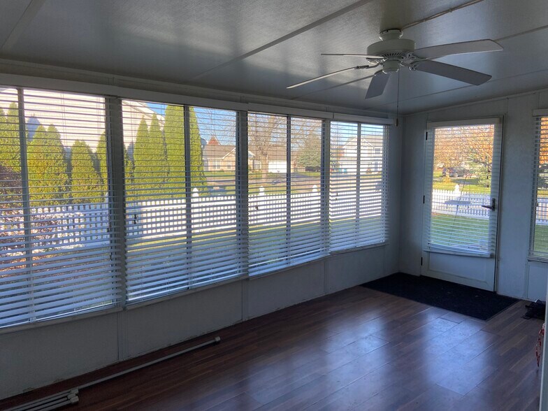 Sunroom - 514 Heritage Dr