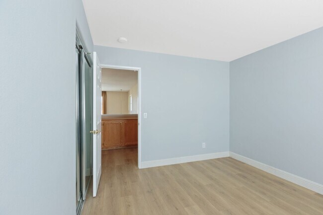 Building Photo - 26523 Starling Ct