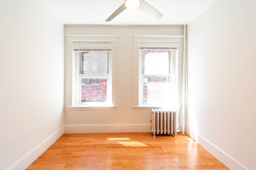 Building Photo - 34 Westland Ave