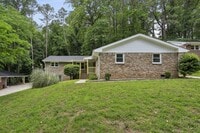 Building Photo - 2889 White Oak Dr