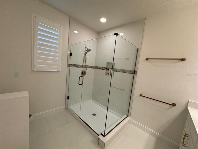 Building Photo - 16001 Grafton Wy