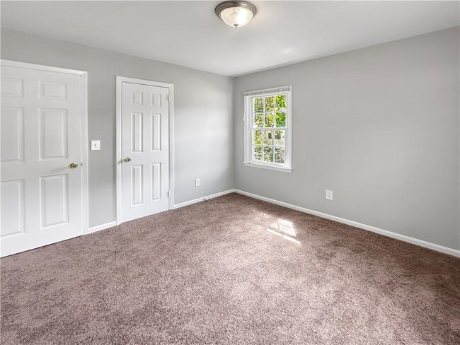 Building Photo - 1685 Maldo Dr NW