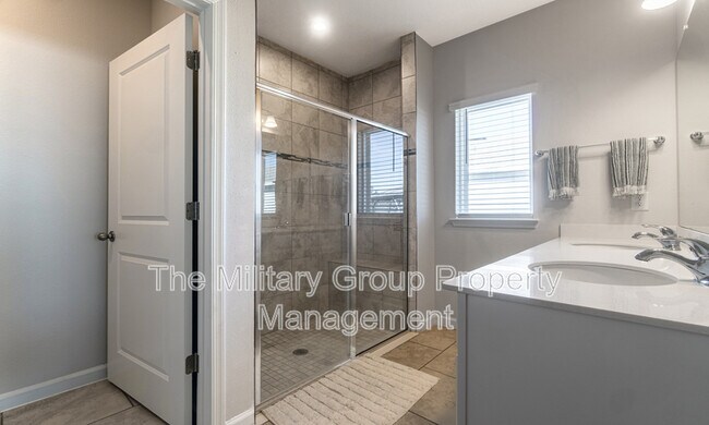 Building Photo - 1121 Grand Cypress Ct