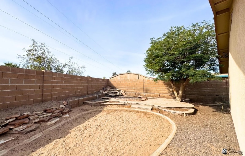 Building Photo - 10486 Typhoon Ave