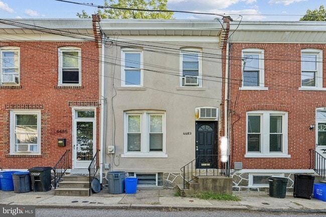 Primary Photo - 4483 Boone St
