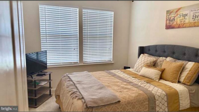 Building Photo - 46159 Seabiscuit Ct