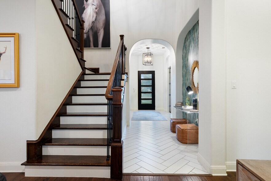 Building Photo - 4113 Sugarloaf Dr