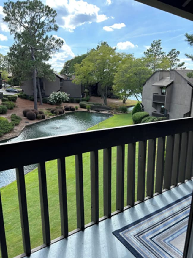 Building Photo - 250 Sugar Plum Ln