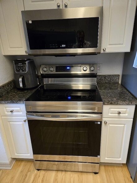 Building Photo - 3019 Alcazar Pl