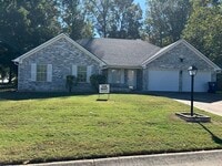 Building Photo - 101 Nemours Ct