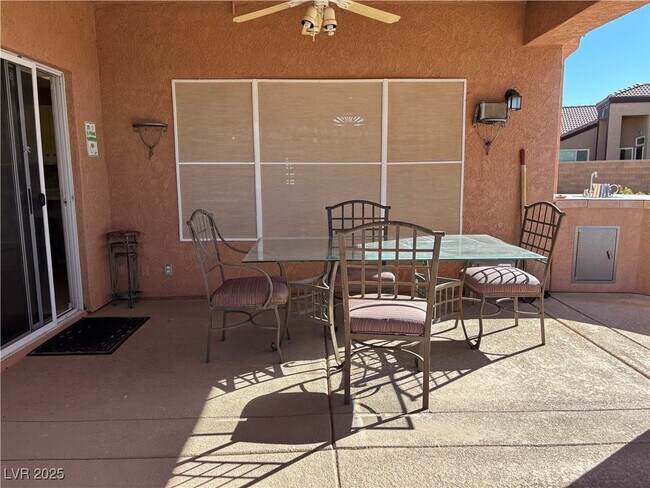Building Photo - 1164 Golf Club Dr
