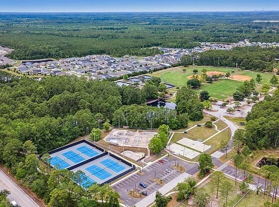 Building Photo - 183 Silver Fern Dr