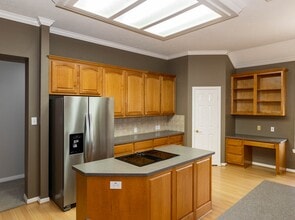 Building Photo - 2435 Thorndon Park Ct