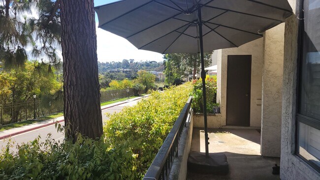 Building Photo - Resort style living - 2 Bd/2Ba 1,112 SqFt Condo