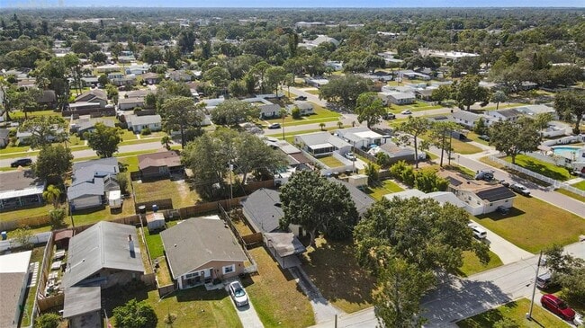 Building Photo - 766 91st Ave N