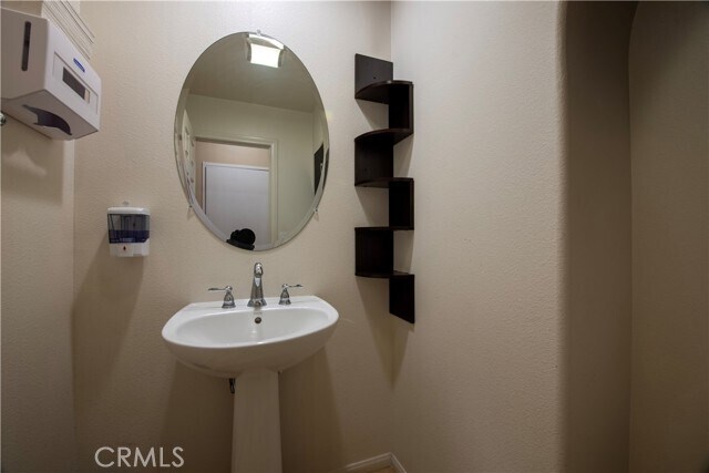 Building Photo - 12355 Azaleas Dr