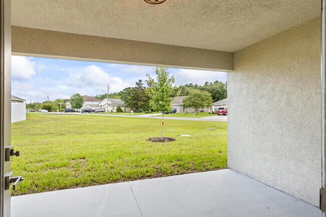 Building Photo - Modern Living Awaits!