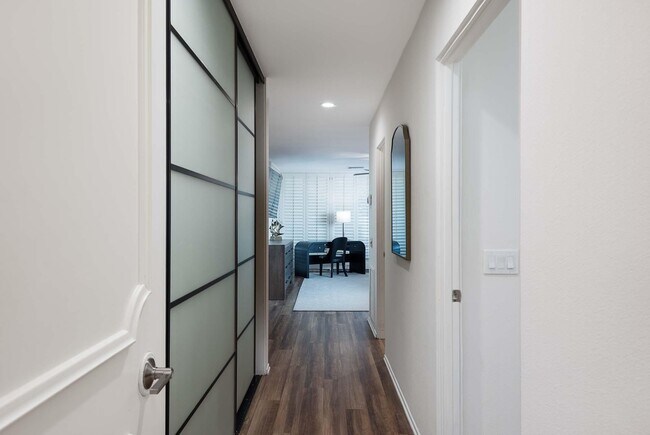 Building Photo - 2 Lehigh Ct