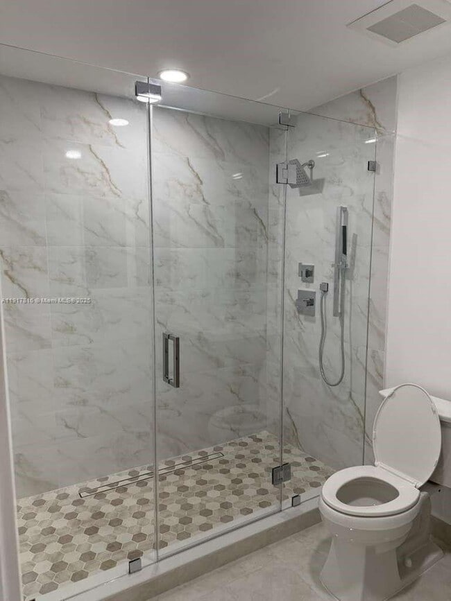 Building Photo - 7781 Simms St