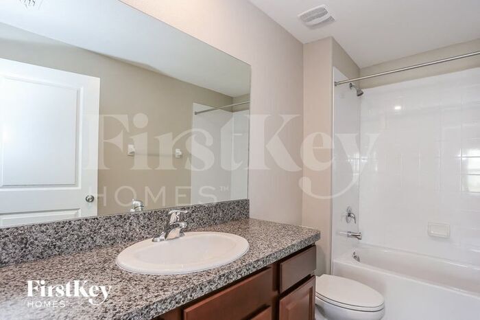 Building Photo - 5028 White Chicory Dr