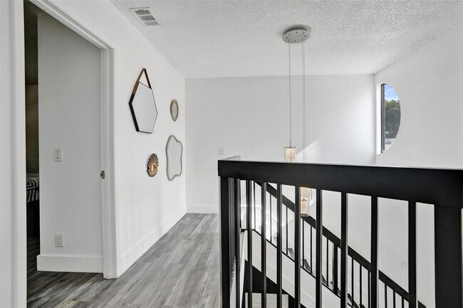 Building Photo - 3633 NW 6th St