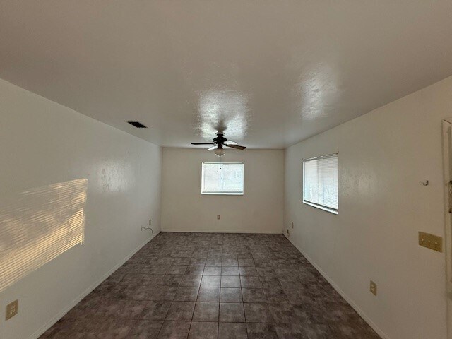 Building Photo - 3961 SE 18th Ave