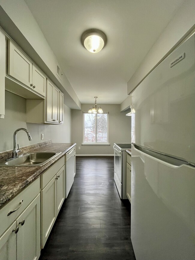 Building Photo - 11333 Old Goddard Rd