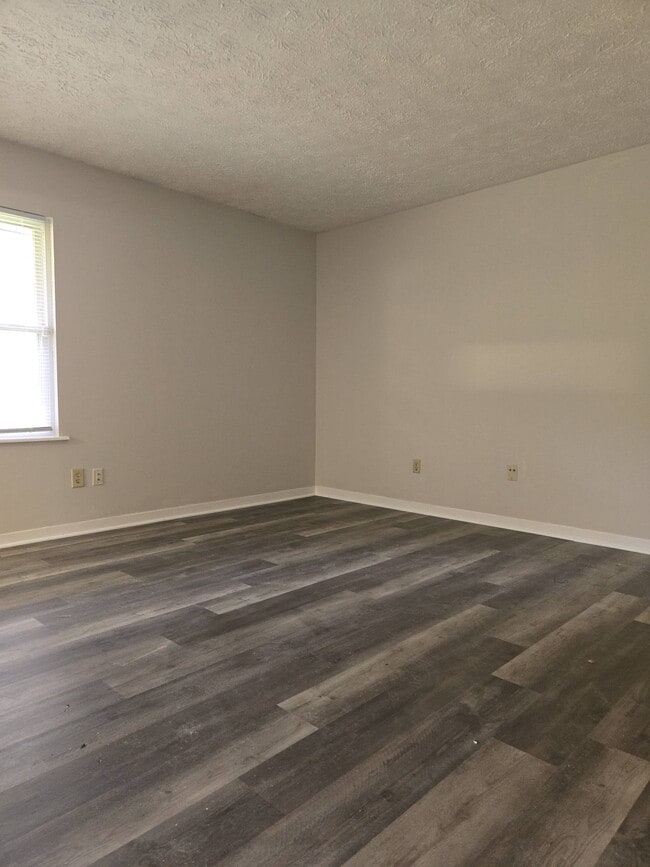 Building Photo - 3111 Pawnee Dr