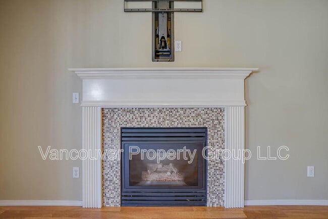 Building Photo - 2515 SE 173rd Pl