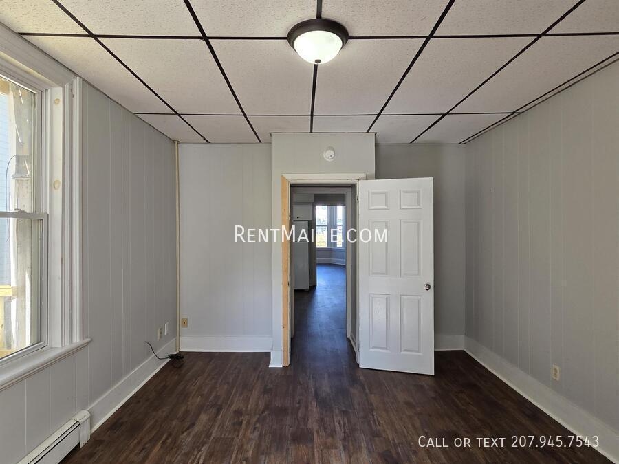 Building Photo - 139 Oak St