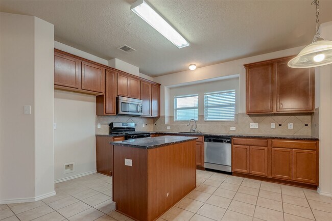 Building Photo - 21203 Branchport Dr