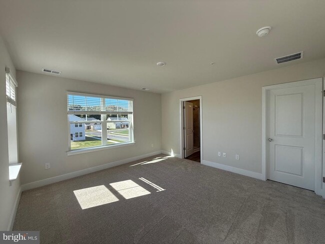 Building Photo - 1670 Lake Placid Dr