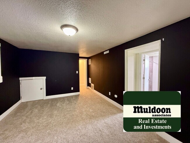 Building Photo - 3 Bedroom with Large Corner Lot in 80916