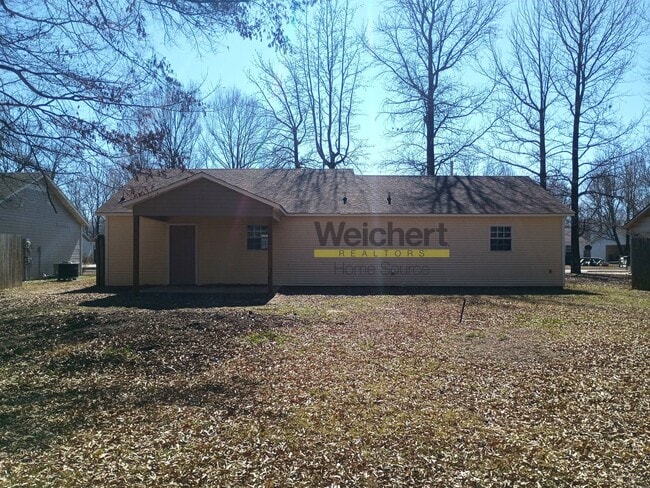 Building Photo - Freshly Remodeled 3BR/2BA with Carport & Spacious Backyard