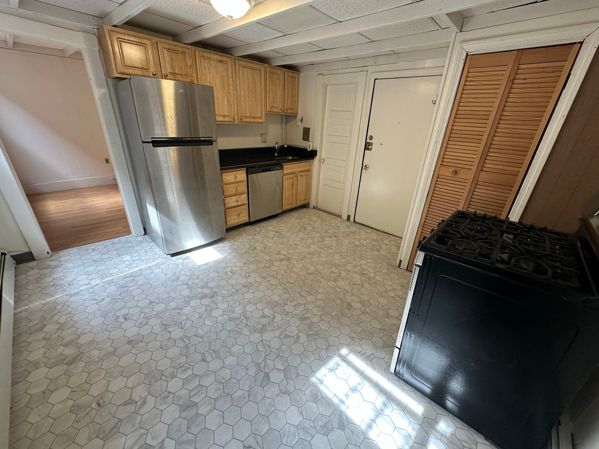 Building Photo - 218 Cambridge St