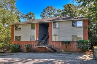 Building Photo - 2806 Thomas Ln