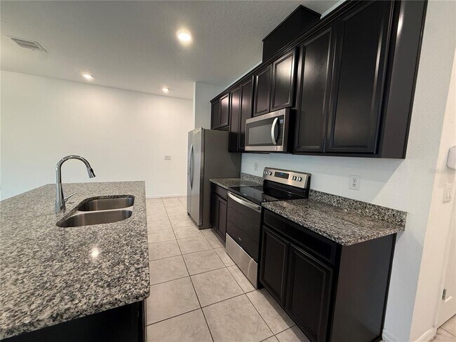 Building Photo - 15097 Willow Arbor Cir