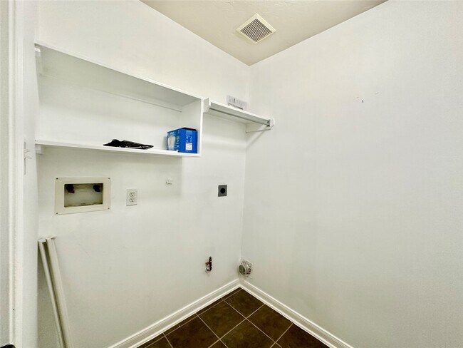 Building Photo - 8135 Azure Brook Dr